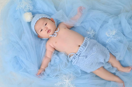 白银孕妇肚子上长红点